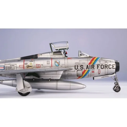 F-84F Thunderstreak ‘US Swept-wing Thunder’, 1/72 - Special Hobby 1...