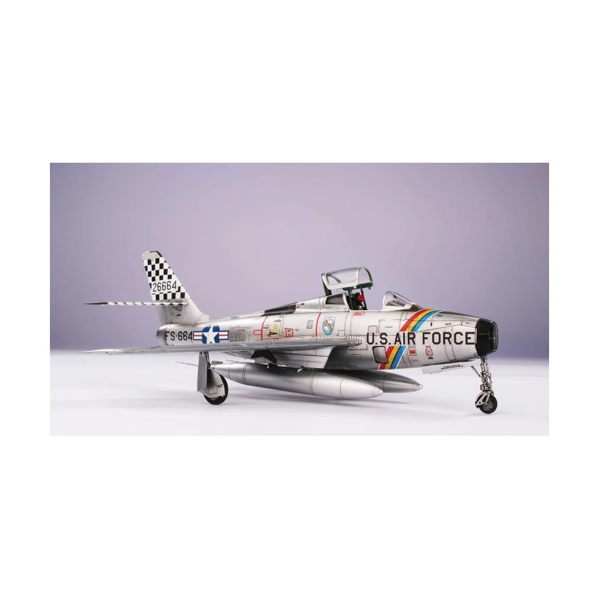 F-84F Thunderstreak ‘US Swept-wing Thunder’, 1/72 - Special Hobby 1...