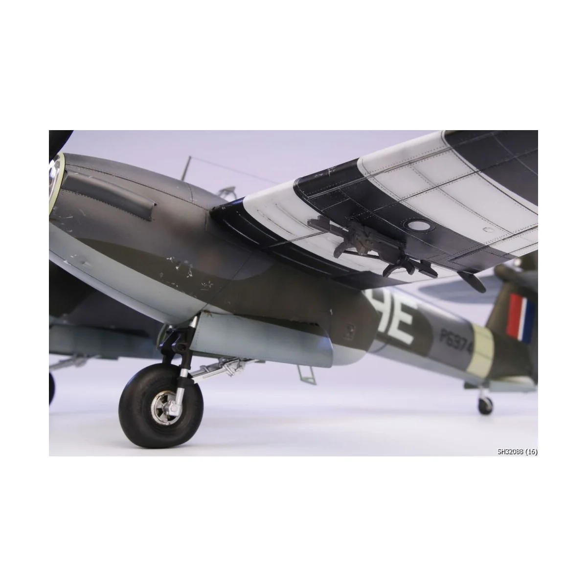 Westland Whirlwind FB MK.I ‘Fighter-Bomber’ Hi-tech kit, 1/32 - Spe...