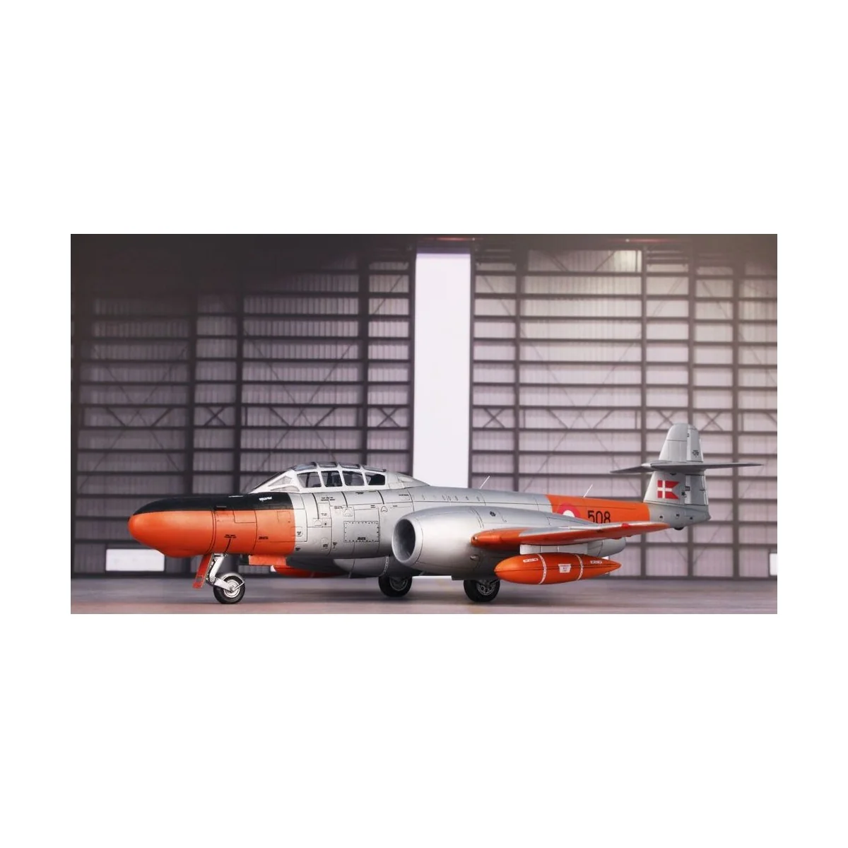Gloster Meteor TT Mk.20, 1/72 - Special Hobby 100-SH72487