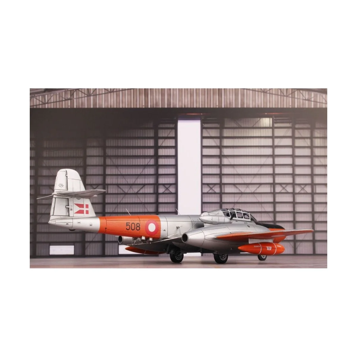 Gloster Meteor TT Mk.20, 1/72 - Special Hobby 100-SH72487