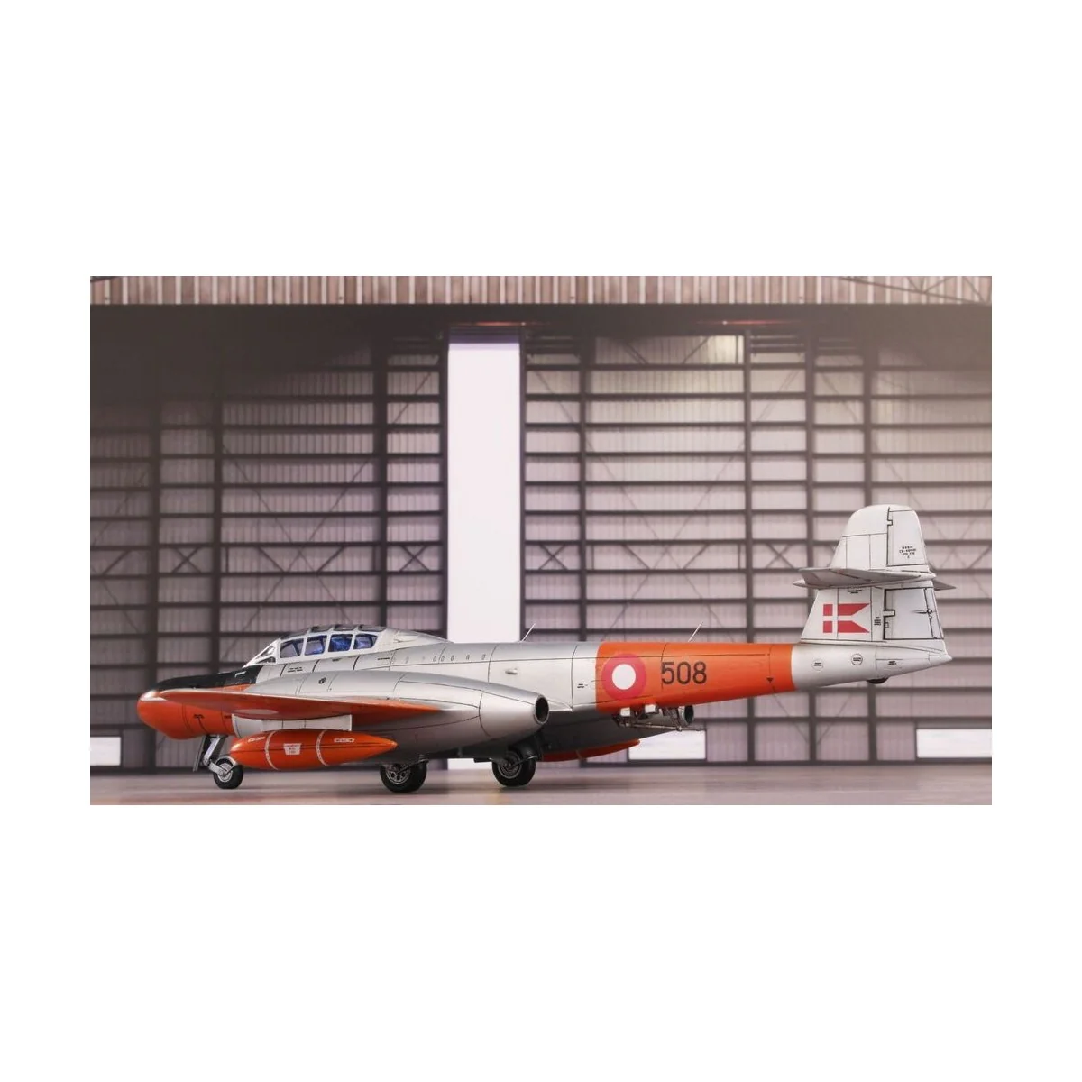 Gloster Meteor TT Mk.20, 1/72 - Special Hobby 100-SH72487