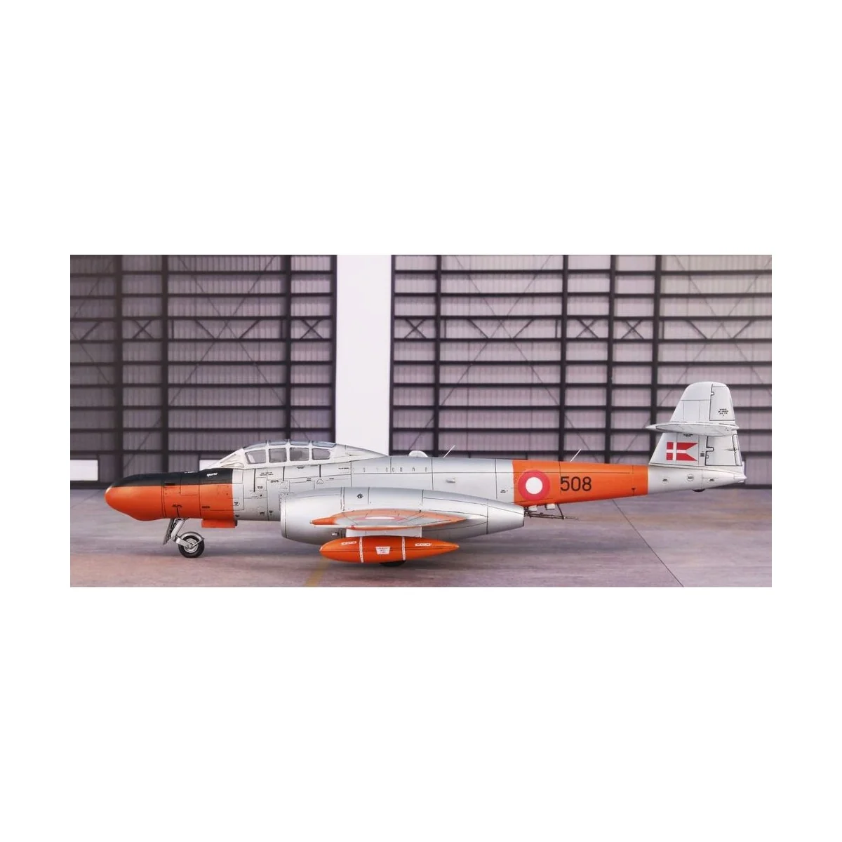 Gloster Meteor TT Mk.20, 1/72 - Special Hobby 100-SH72487