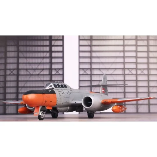Gloster Meteor TT Mk.20, 1/72 - Special Hobby 100-SH72487