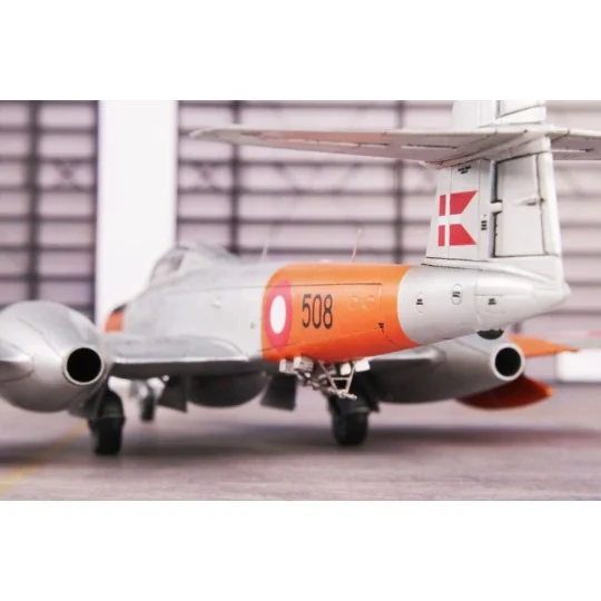 Gloster Meteor TT Mk.20, 1/72 - Special Hobby 100-SH72487