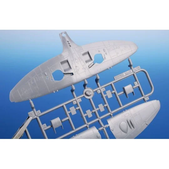Seafire FR MK.47 ‘The Last Royal Navy Propeller Fighter’, 1/72 - Sp...
