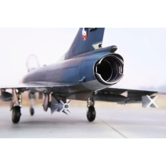Mirage IIIC Armee de I'Air, 1/72 - Special Hobby 100-SH72476
