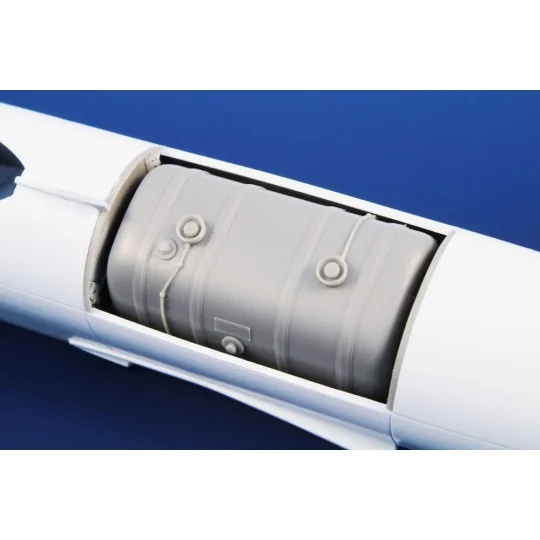 Gloster Meteor F Mk.8/9 Main Fuel Tank, 1/48 - CMK 129-4420