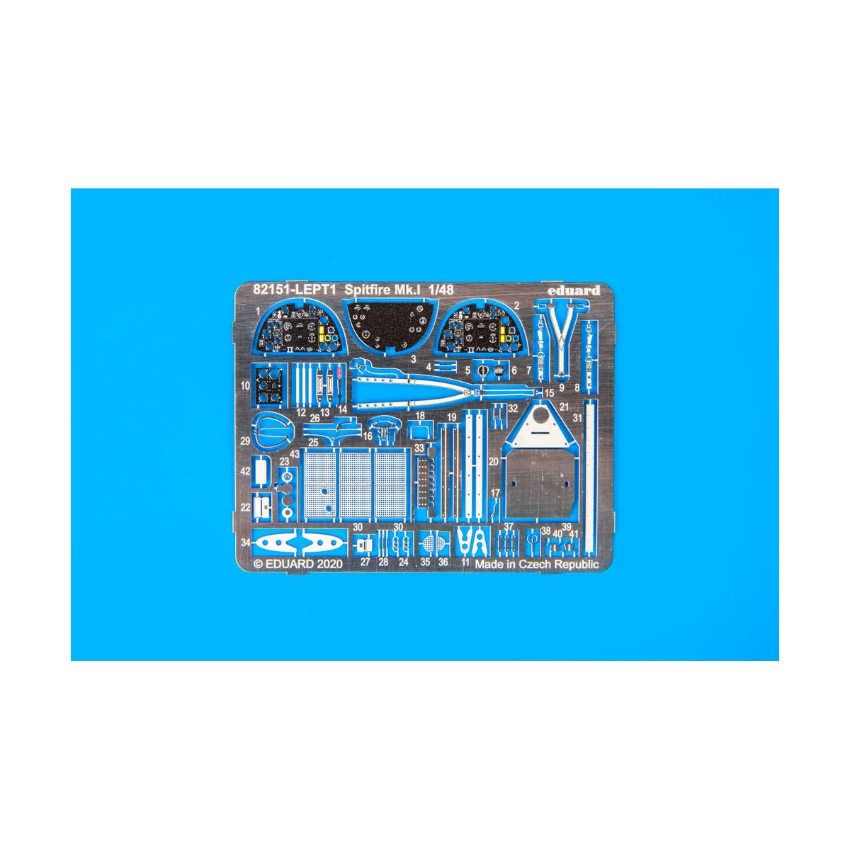 Spitfire Mk.Ia - Eduard Plastic Kits 82151
