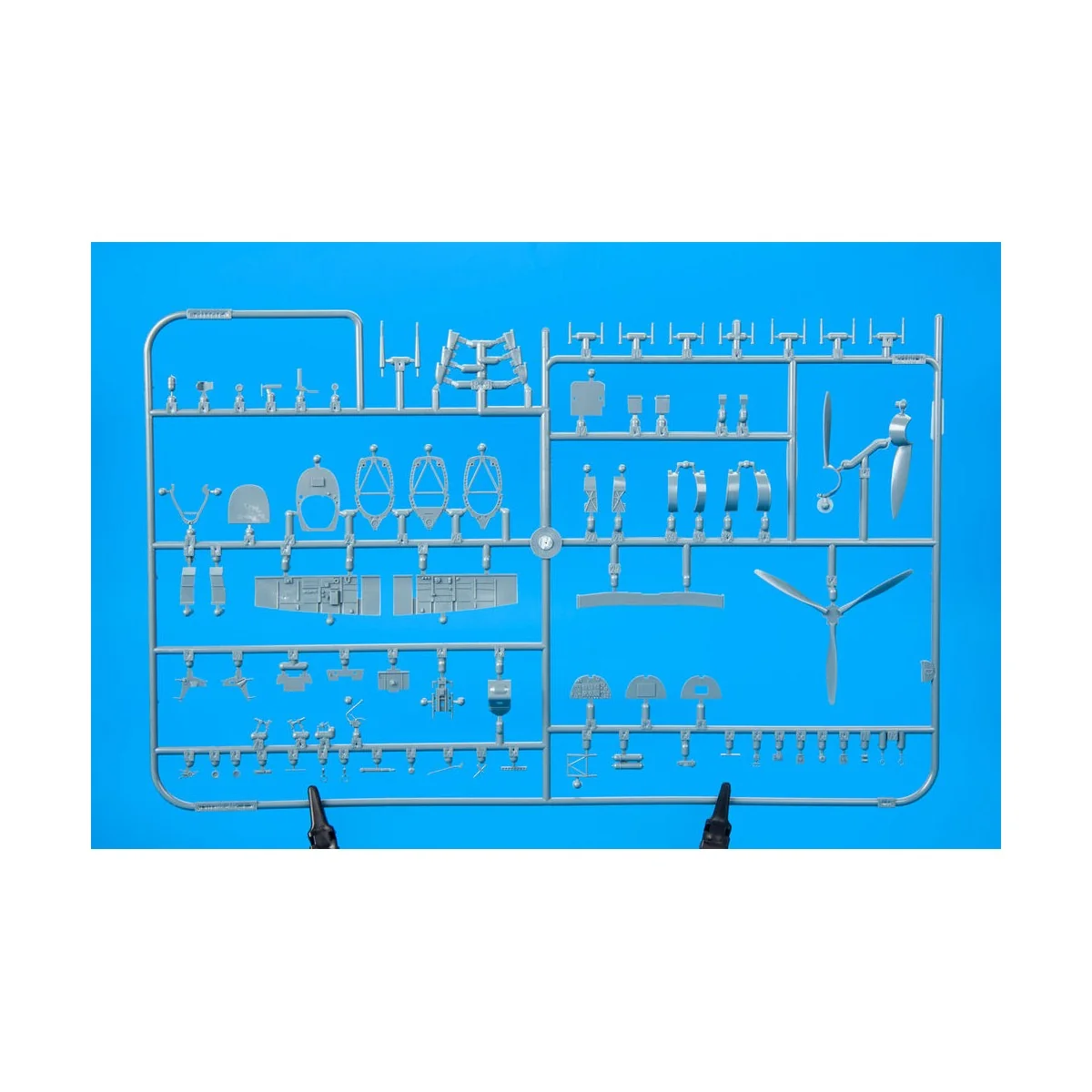 Spitfire Mk.Ia - Eduard Plastic Kits 82151