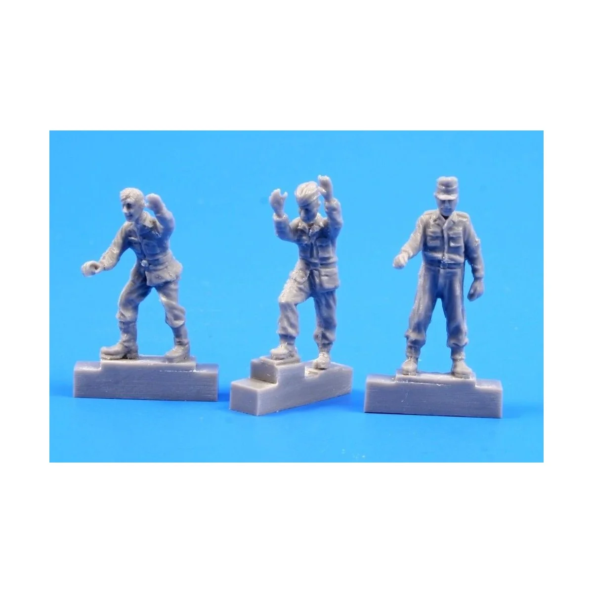 German A4/V2 missile launch platform personnel, WW II (3 Figures), ...