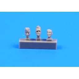 German A4/V2 missile launch platform personnel, WW II (3 Figures), ... 2