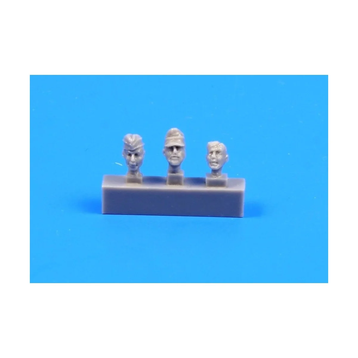 German A4/V2 missile launch platform personnel, WW II (3 Figures), ...