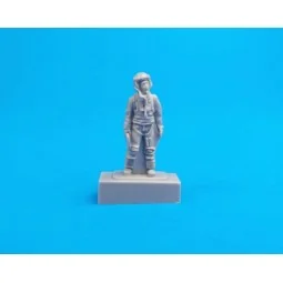 Two French Pilots and a Mechanic, 1/72 - CMK 129-F72308 2