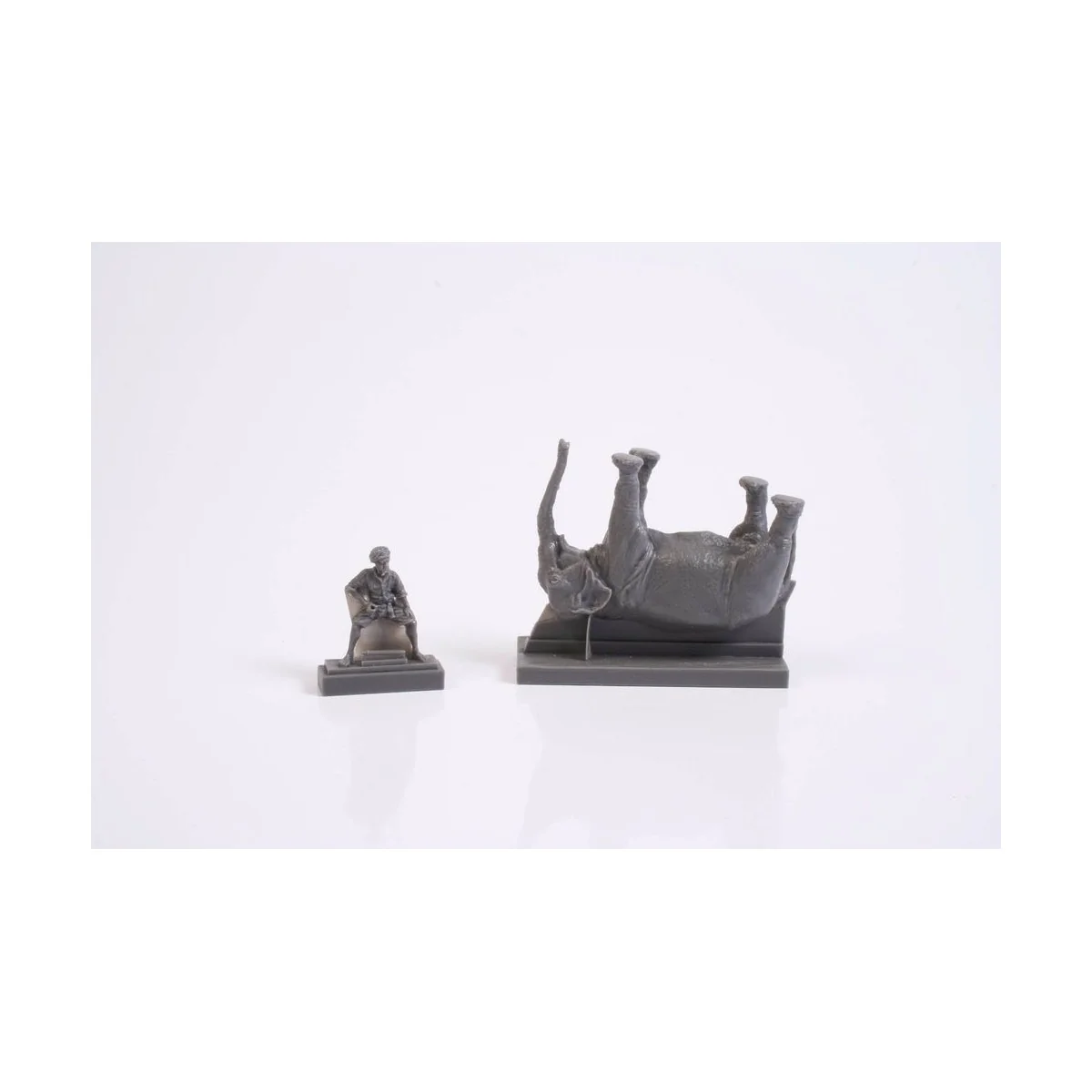 Mechanic of India WWII+Elephant with Mahout (2 fig.+elephant), 1/72...