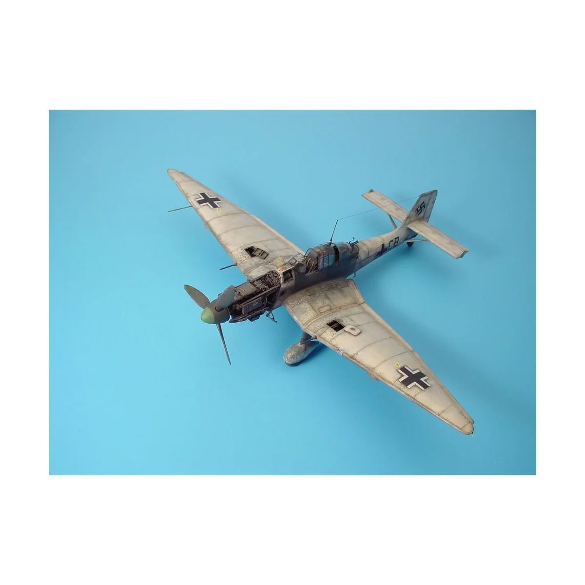 Junksers Ju 87D Stuka, 1/48 - Aires 4161