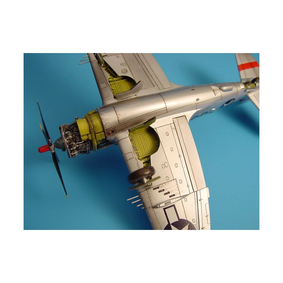 P-47 Thunderbolt wheel bays for ACADEMY, 1/72 - Aires 7055