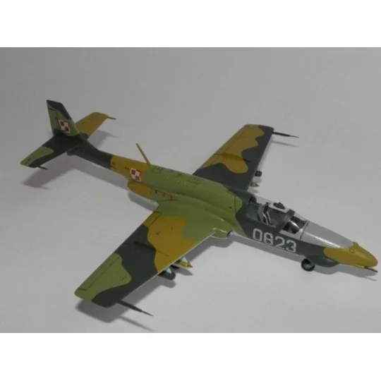 TS-11 Iskra 200BR, 1/72 - Mistercraft C-21