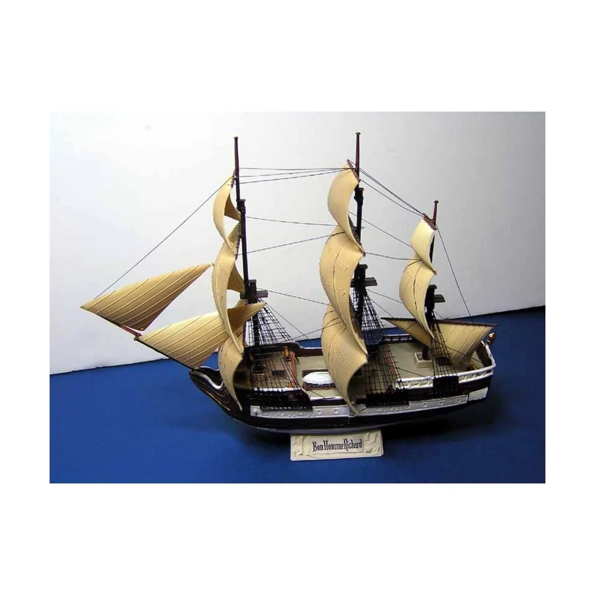 USS Bon Homme Richard START SET, 1/500 - Mistercraft SD-165
