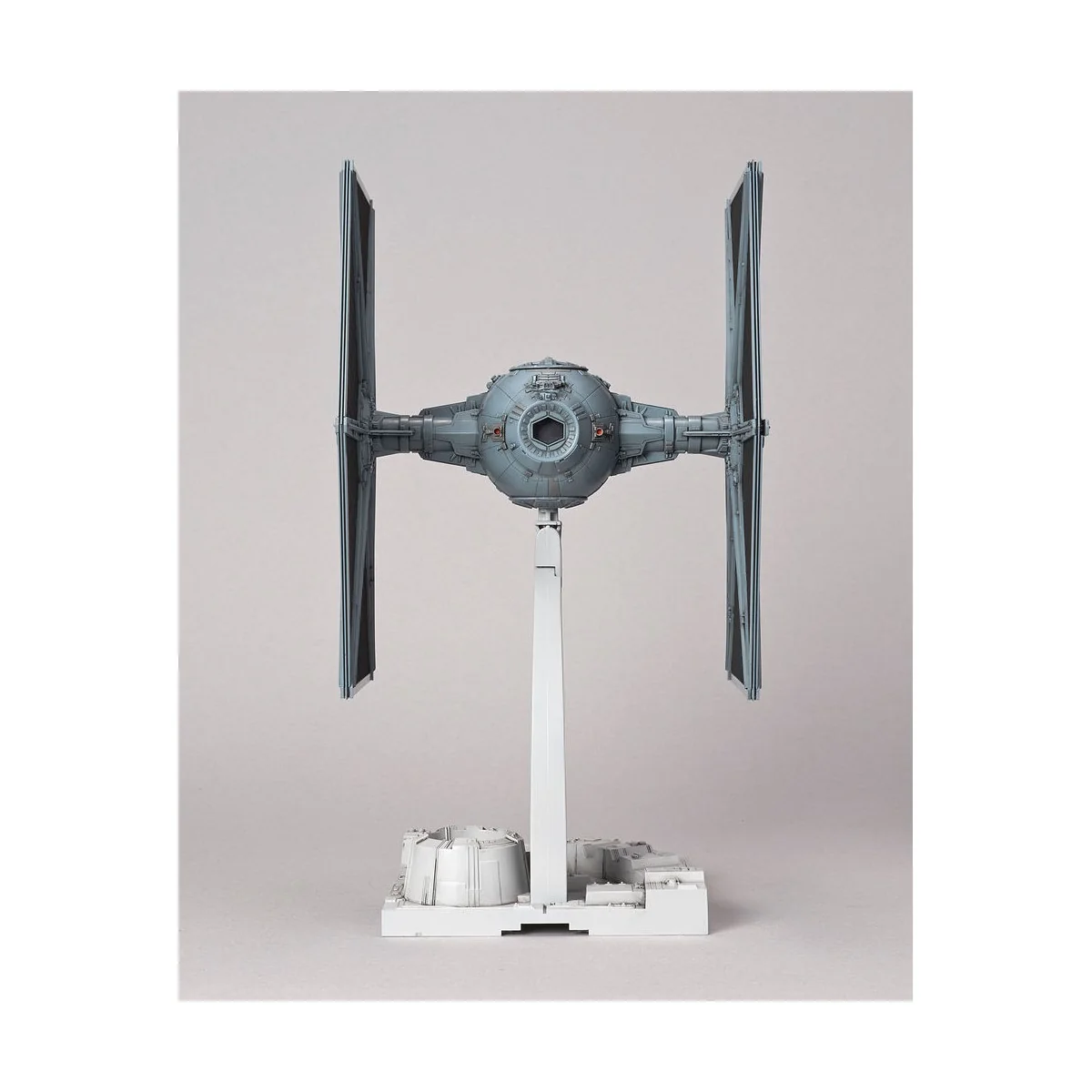 TIE Fighter, 1/72 - Revell 01201 TIE Fighter, 1/72 - Revell 01201