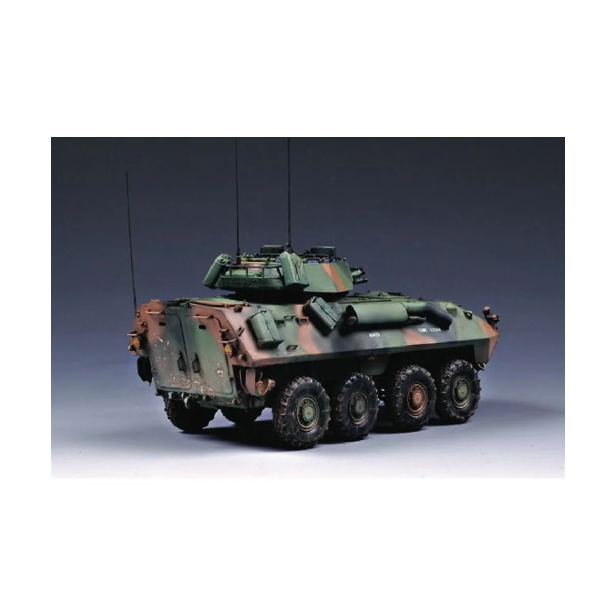 USMC LAV-25 ''Piranha 2'', 1/35 - Trumpeter 00349
