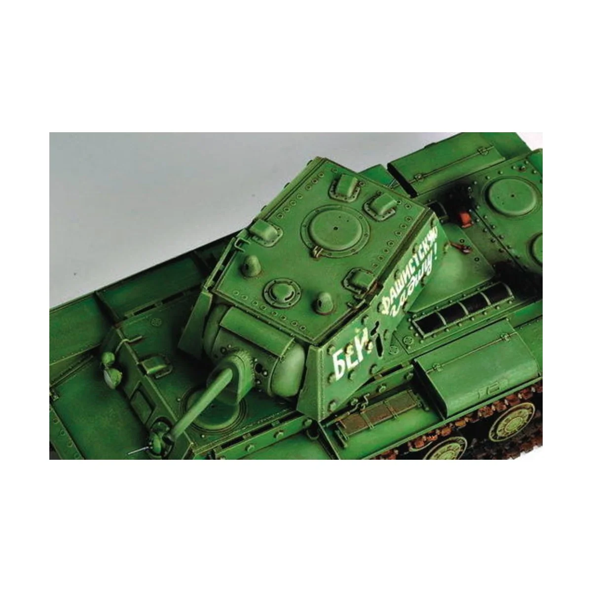 Russian KV-1's Ehkranami, 1/35 - Trumpeter 00357