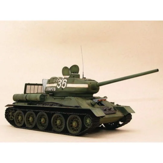 T-34/85 1944 Baunummer 183, 1/16 - Trumpeter 00902