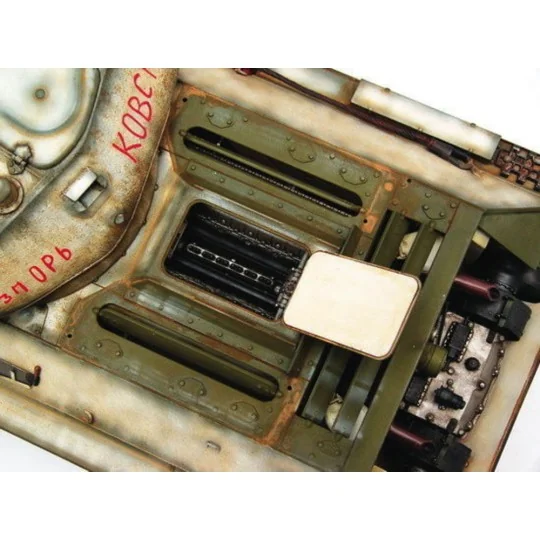 T-34/76 Soviet Tank (1942), 1/16 - Trumpeter 00905