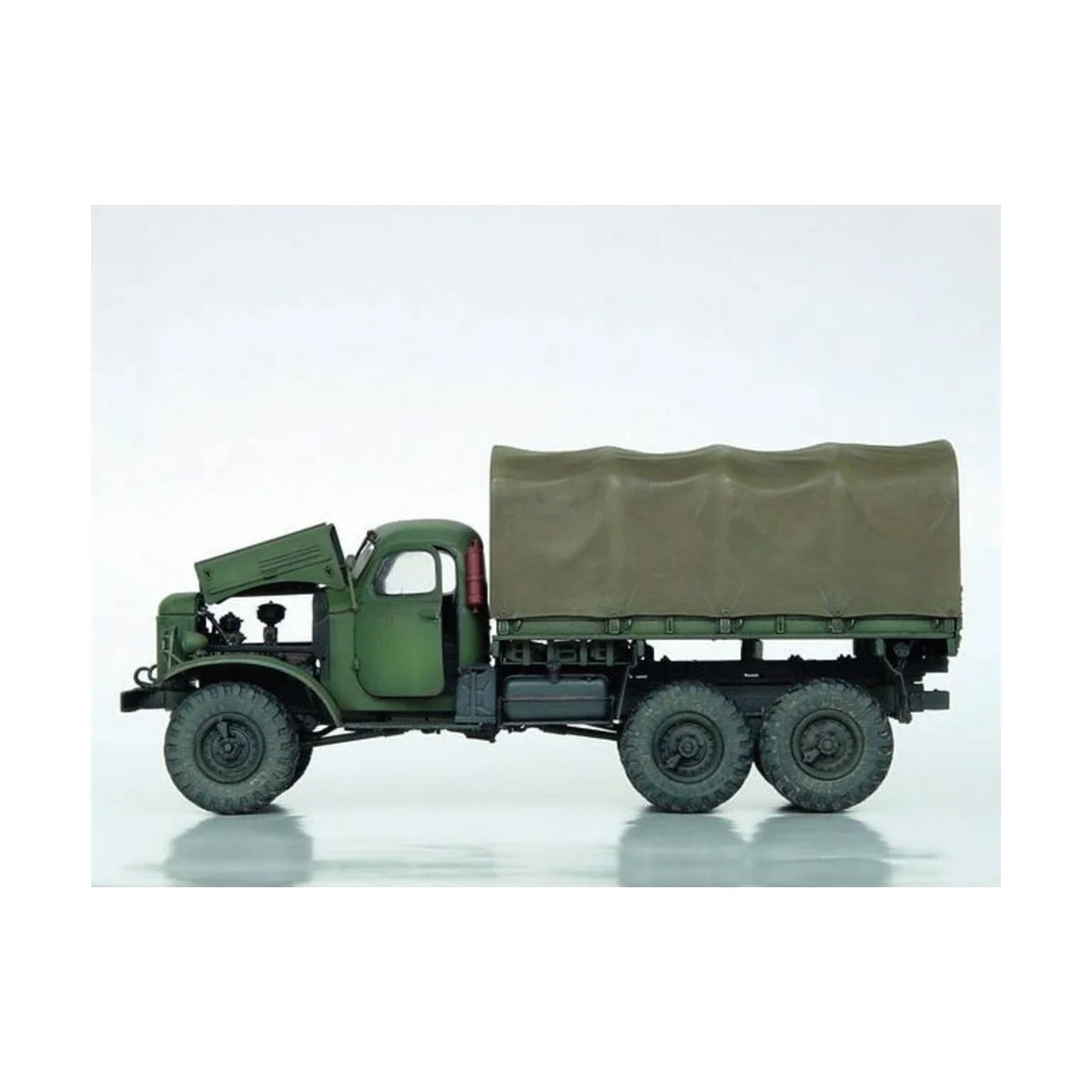 ZIL-157 6x6 Soviet Military Truck, 1/35 - Trumpeter 01001