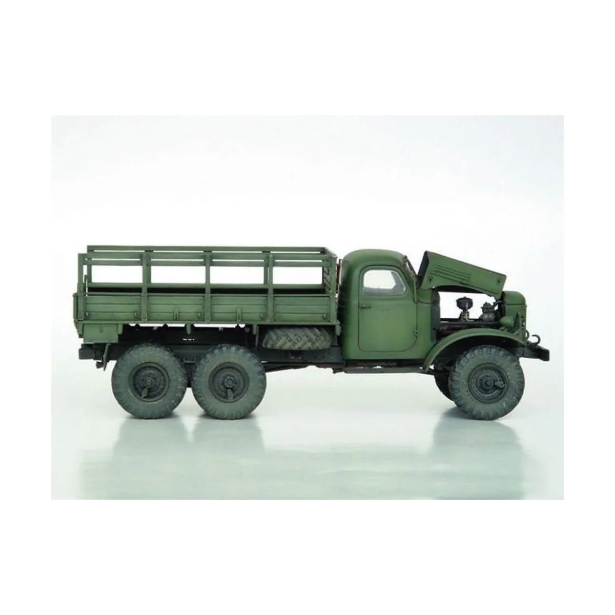 ZIL-157 6x6 Soviet Military Truck, 1/35 - Trumpeter 01001