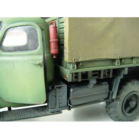 ZIL-157 6x6 Soviet Military Truck, 1/35 - Trumpeter 01001