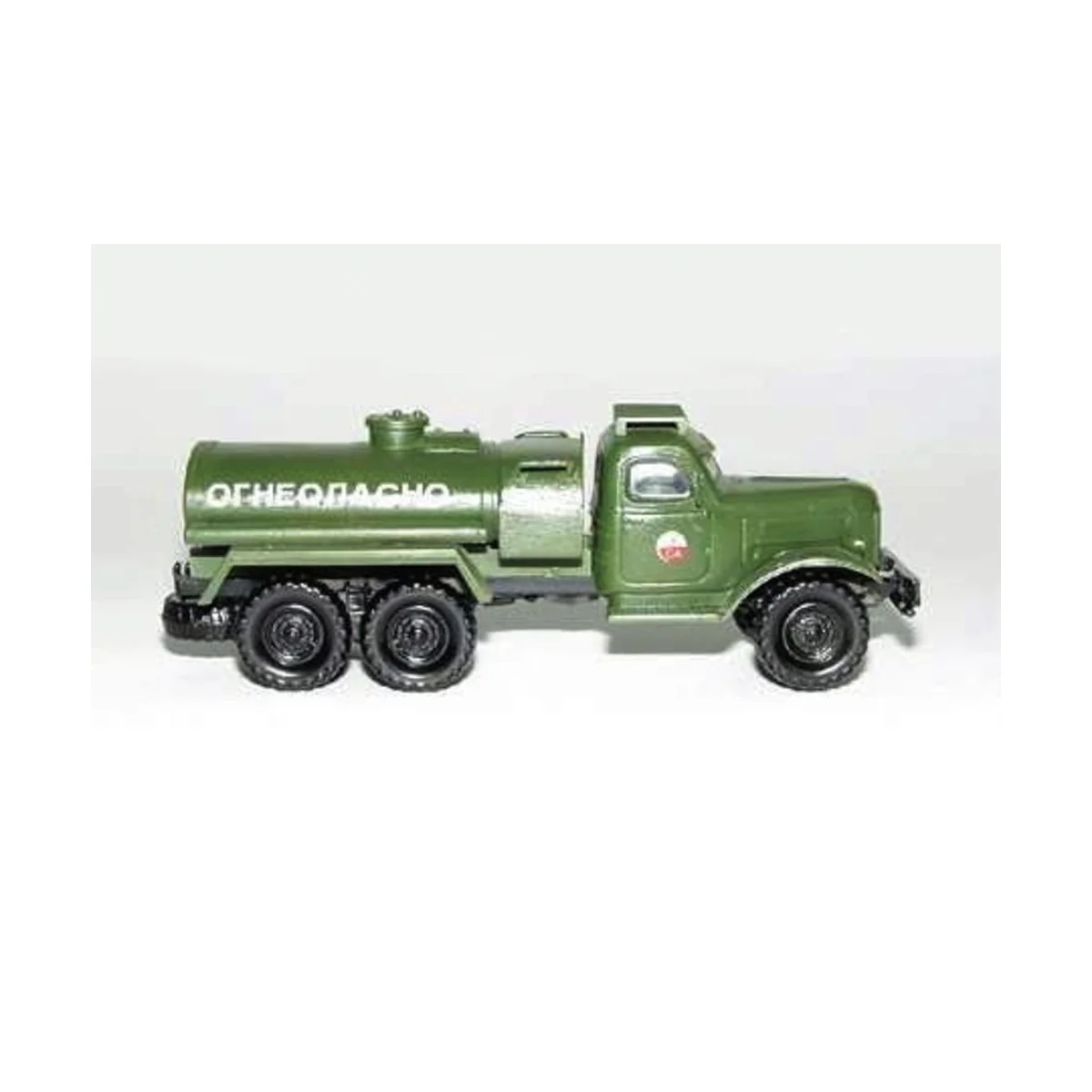 Russischer Tank-LKW ZIL-157, 1/72 - Trumpeter 01102