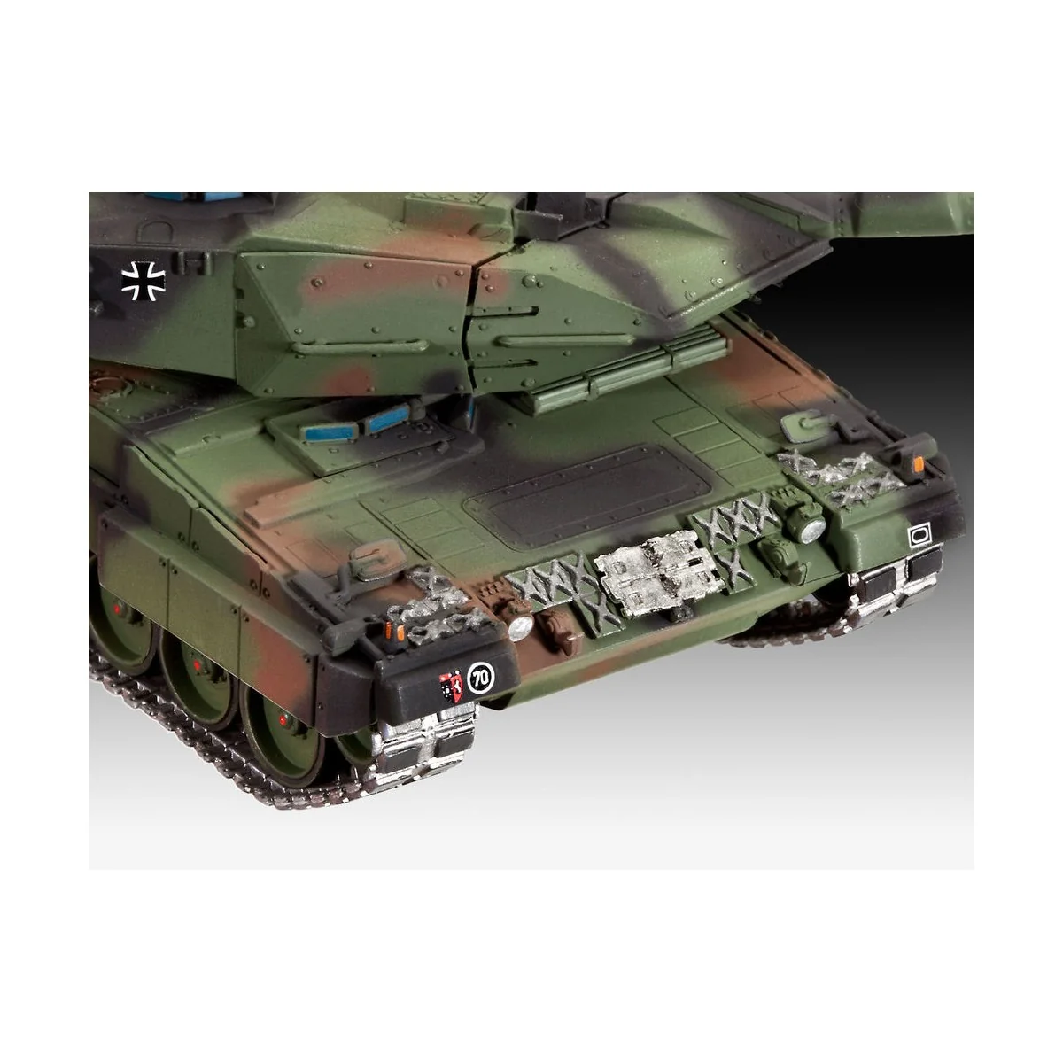 Leopard 2A6/A6M, 1/72 - Revell 03180