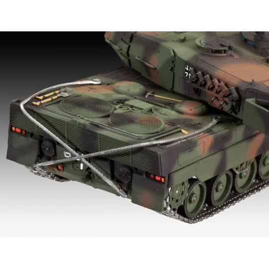 Leopard 2A6/A6M, 1/72 - Revell 03180