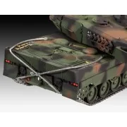 Leopard 2A6/A6M, 1/72 - Revell 03180