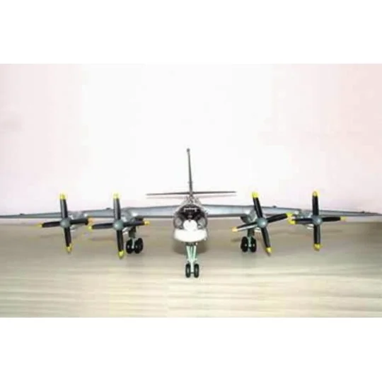 Tupolev Tu-95 MS Bear-H, 1/72 - Trumpeter 01601