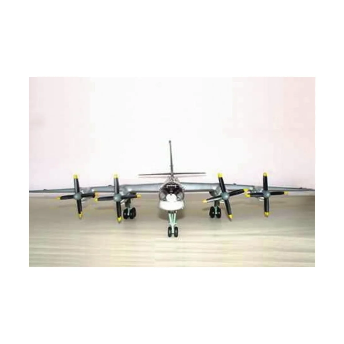 Tupolev Tu-95 MS Bear-H, 1/72 - Trumpeter 01601