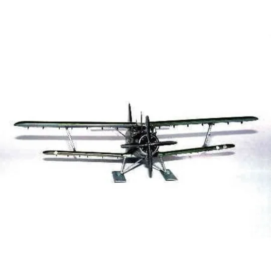 Antonov An-2M Colt mit Kufen, 1/72 - Trumpeter 01607