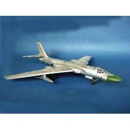 Tupolev Tu-16K 10 Badger, 1/72 - Trumpeter 01613 2