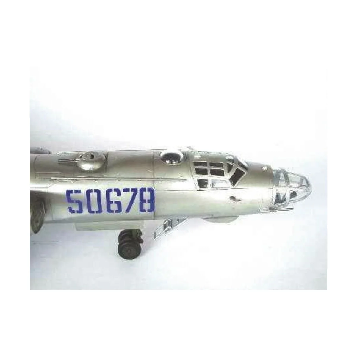 Xian JHU6 China, 1/72 - Trumpeter 01614
