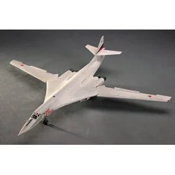 TU-160 Blackjack Bomber, 1/72 - Trumpeter 01620 2