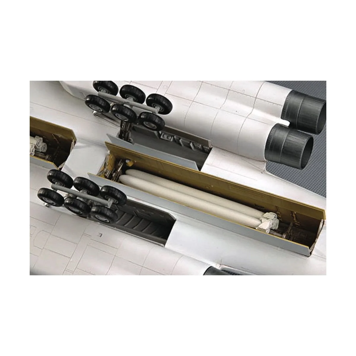 TU-160 Blackjack Bomber, 1/72 - Trumpeter 01620