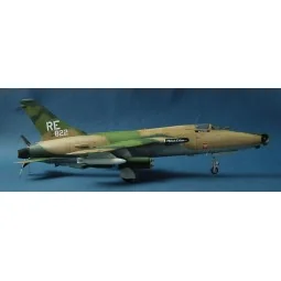 Republic F-105 D Thunderchief, 1/32 - Trumpeter 02201 2