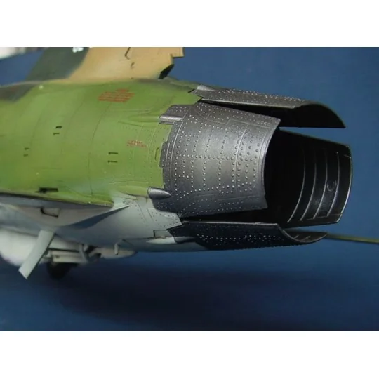 Republic F-105 G Wild Weasel, 1/32 - Trumpeter 02202