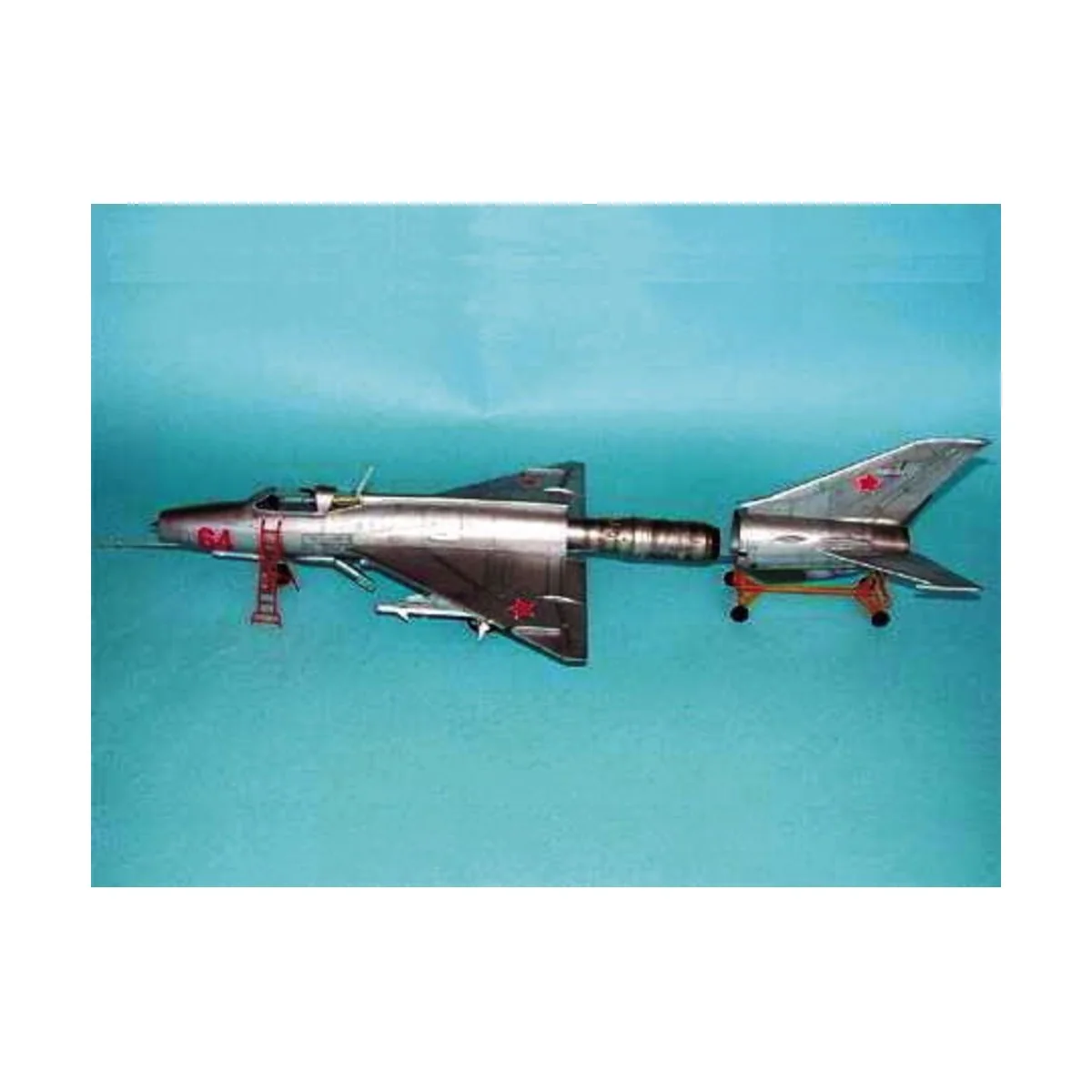 MiG-21 F-13, 1/32 - Trumpeter 02210