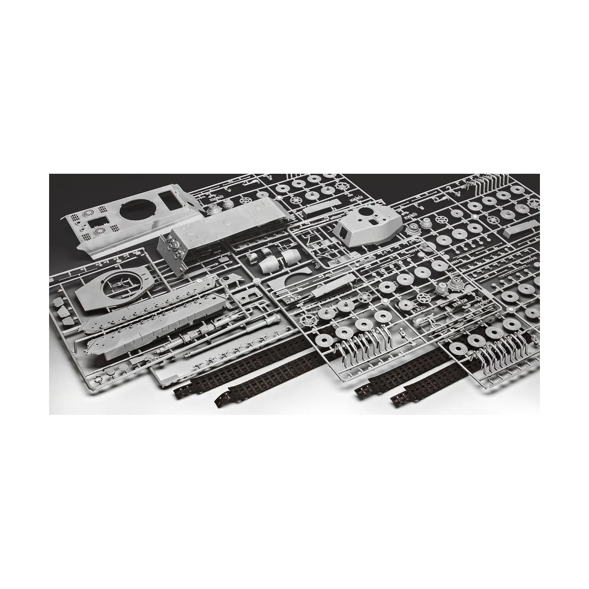 TigerII Ausf.B (Henschel Turret), 1/35 - Revell 03249