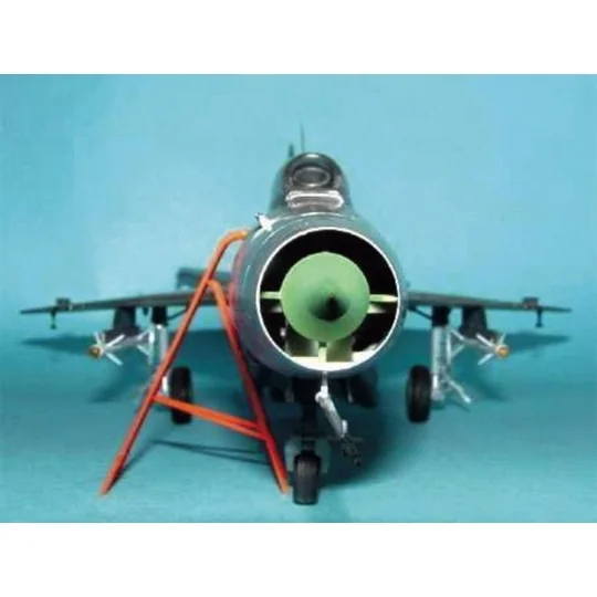 MiG-21 F-13, 1/32 - Trumpeter 02210