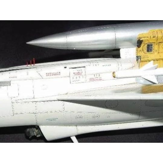 Shenyang F-7 II, 1/32 - Trumpeter 02216