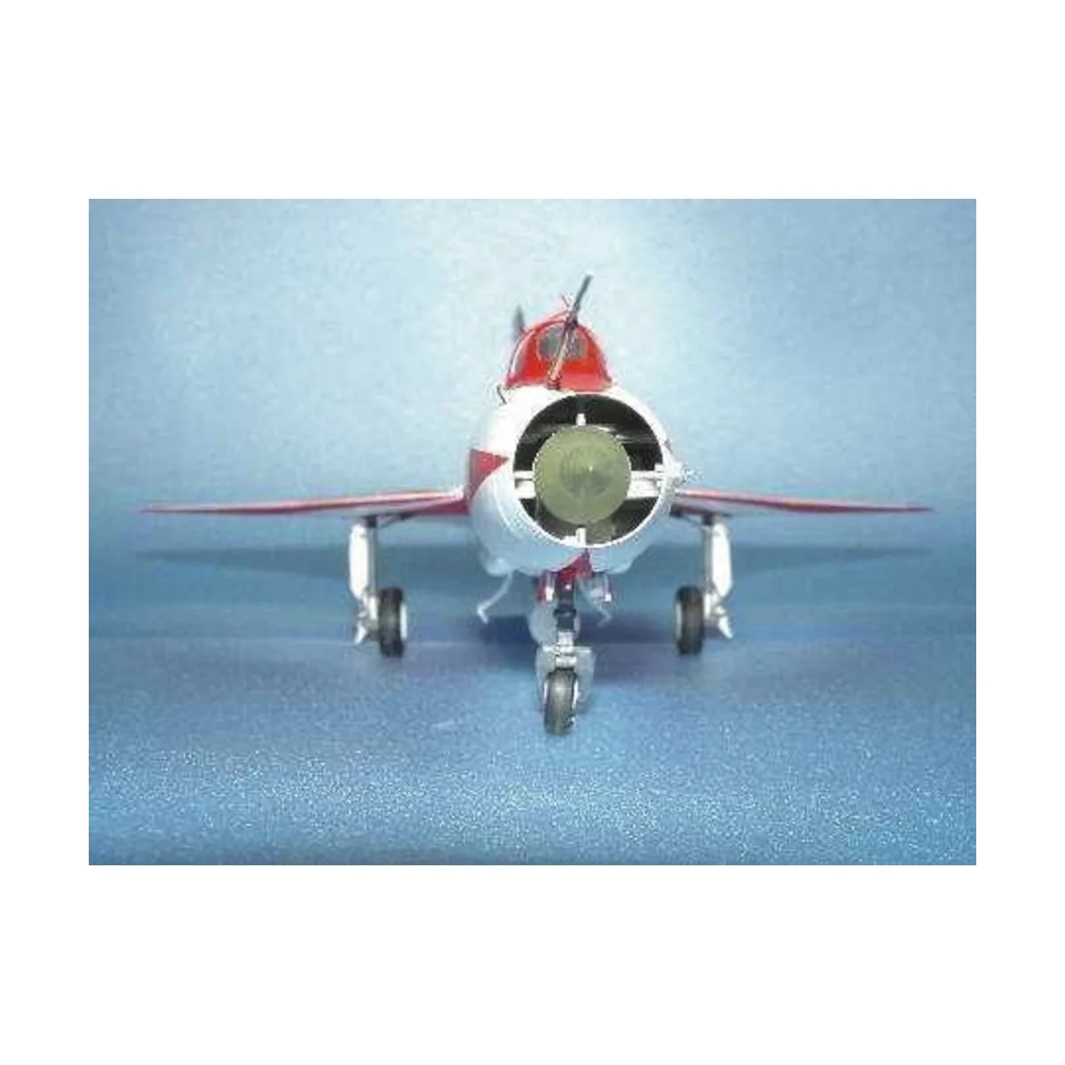Chengdu F-7 EB, 1/32 - Trumpeter 02217