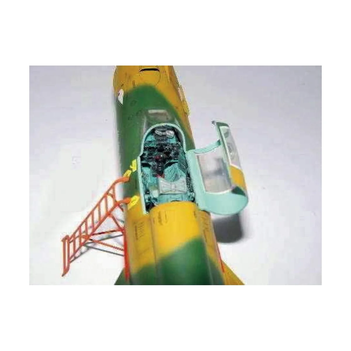 MiG-21 MF, 1/32 - Trumpeter 02218